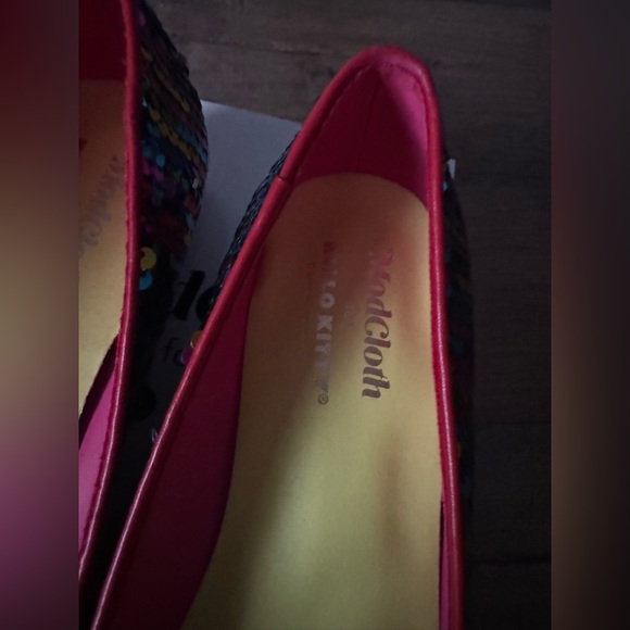 HELLO KITTY (MODCLOTH)-Colorful Sequins Women's Flats - Picture 13 of 14